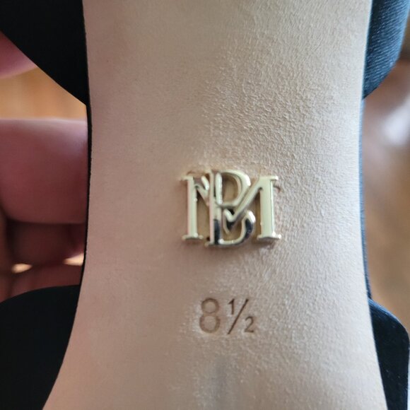 NIB Badgley Mischka Carlise Satin Slingback with Singular Rose, sz 8.5 - Picture 5 of 14